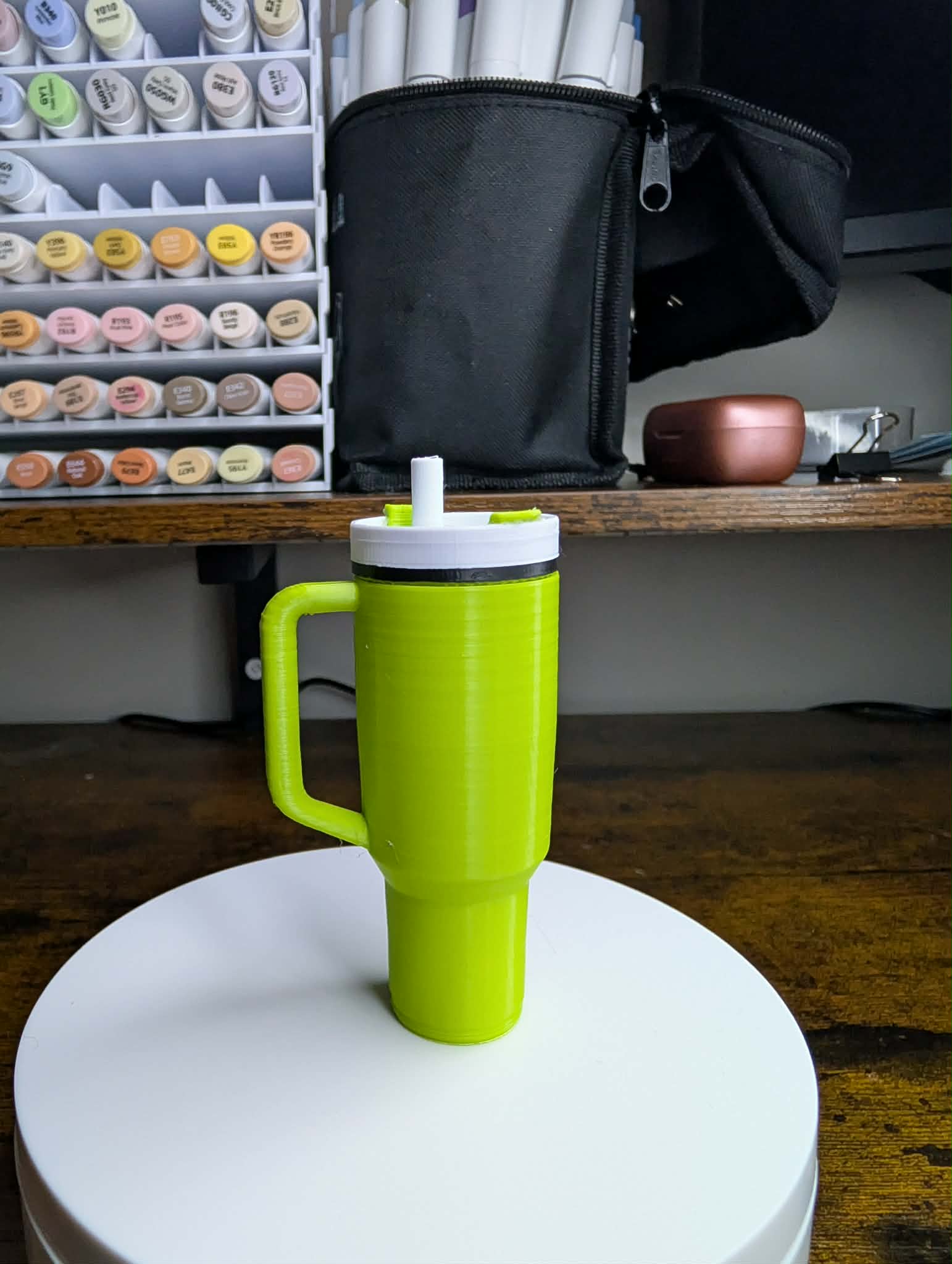 3D printed mini tumbler keychain lime green with removable lid